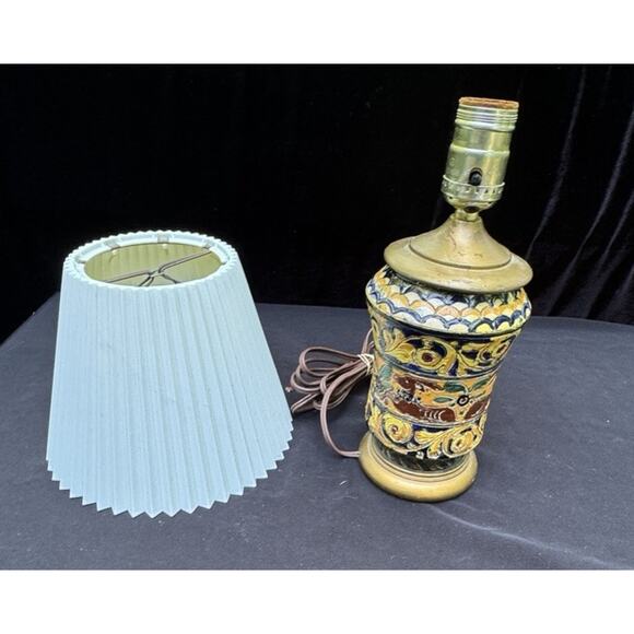 majolica lamp products for sale | eBay Vtg 1930’s Ceramic Italian Majolica Style Table Lamp & Shade *Needs Plug!